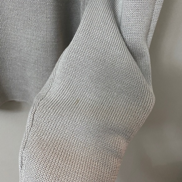 Belford silk turtleneck king sleeve sweater top - Picture 5 of 11